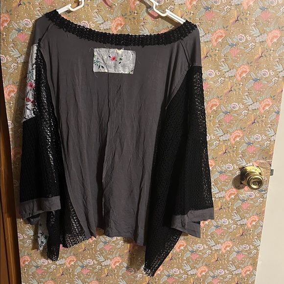 POL L 3 Way Color Knitted Top NWOT - Picture 4 of 5